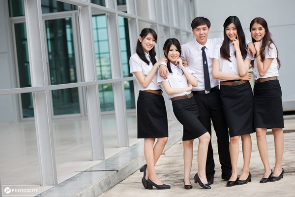 เผยโฉม หนุ่มหล่อ สาวสวย ผู้นำเชียร์ ม.อ. 57 เผยโฉม หนุ่มหล่อ สาวสวย ผู้นำเชียร์ ม.อ. 57
