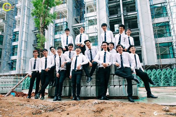 เผยโฉม หนุ่มหล่อ สาวสวย ผู้นำเชียร์ ม.อ. 57 เผยโฉม หนุ่มหล่อ สาวสวย ผู้นำเชียร์ ม.อ. 57