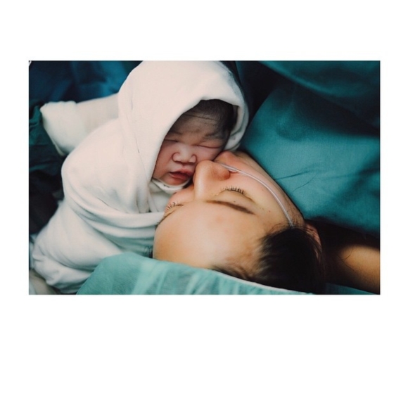 พลอย รัตนรัตน์ คลอดลูกชาย ตั้งชื่อ น้องตน พลอย รัตนรัตน์ คลอดลูกชาย ตั้งชื่อ น้องตน