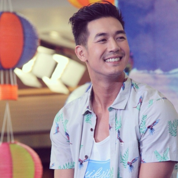 เวียร์ ปัดไปรับ เบลล่า พารากอน โต้ซื้อเฟอร์นิเจอร์หลุยส์ให้ เวียร์ ปัดไปรับ เบลล่า พารากอน โต้ซื้อเฟอร์นิเจอร์หลุยส์ให้