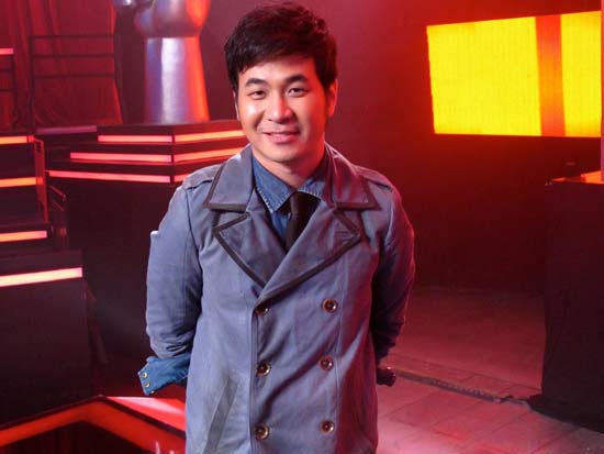 สาว ๆ กรี๊ด แสตมป์ อภิวัชร์ โค้ชนอกสายตา ใน The Voice