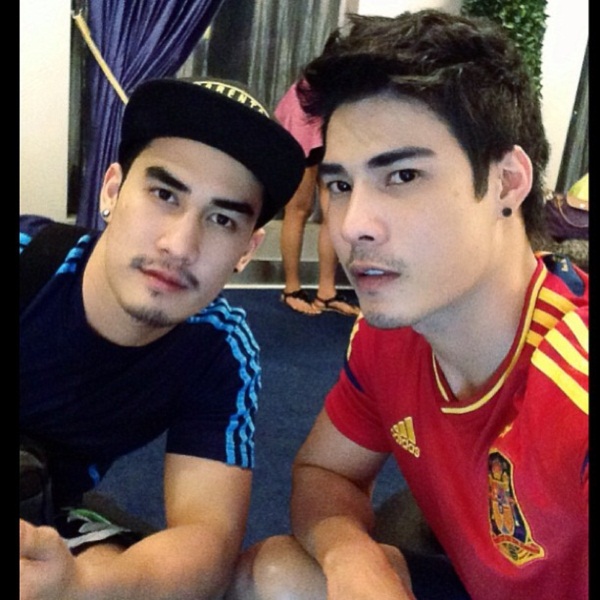 ดิว The Star 9 โต้ข่าวกิ๊ก แทนไท ยันไม่ได้เป็นเกย์