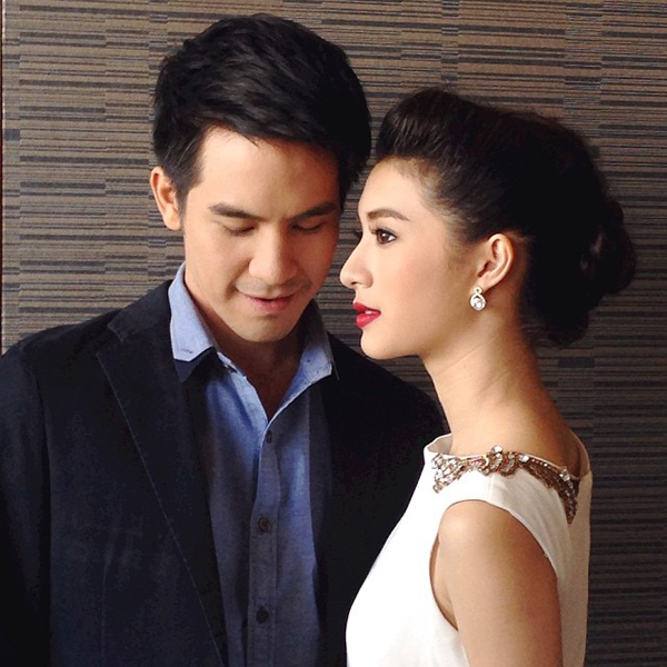 โป๊ป มิว กับภาพคู่สุดหวานชวนจิ้น เบื้องหลังละครรักออกฤทธิ์ โป๊ป มิว กับภาพคู่สุดหวานชวนจิ้น เบื้องหลังละครรักออกฤทธิ์