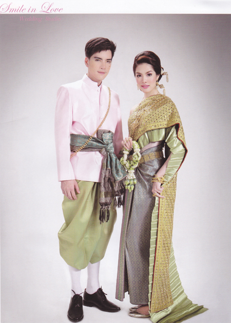 ชุดไทยแต่งงาน สร้างความสง่างามให้เจ้าบ่าว-สาว