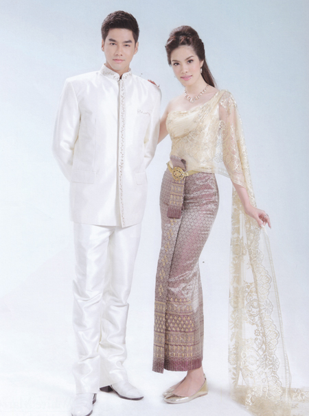 ชุดไทยแต่งงาน สร้างความสง่างามให้เจ้าบ่าว-สาว