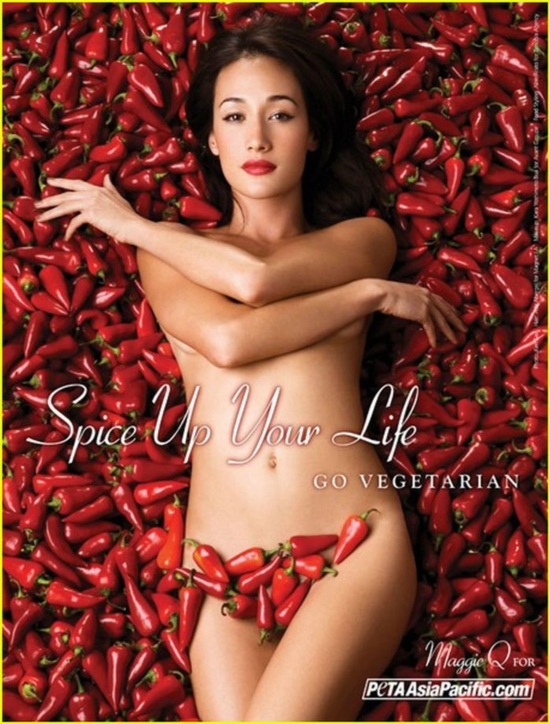แม็กกี้ คิว เปลือยอก ถ่ายภาพรณรงค์ให้คนทานมังสวิรัติ