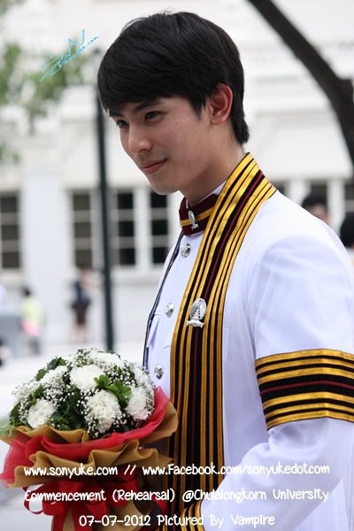 ยินดีด้วยจ้า... สน ยุกต์ รับปริญญา วิศวะ จุฬาฯ