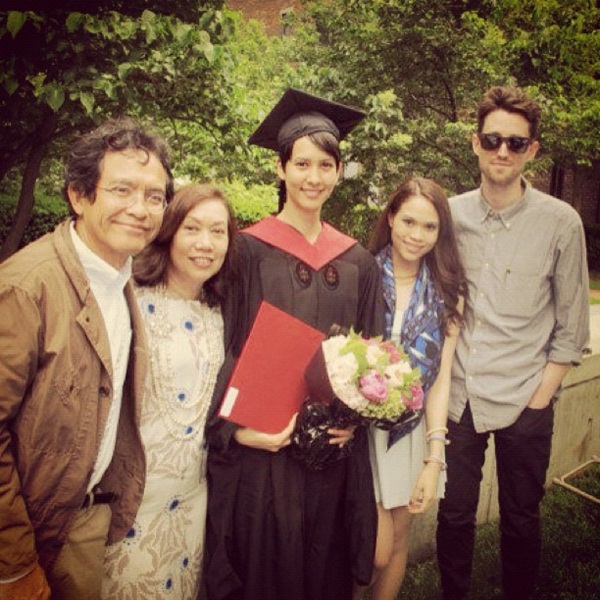 ญารินดา บัณฑิตหมาด ๆ จากมหาวิทยาลัย ฮาร์วาร์ด