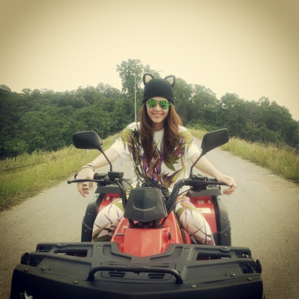 ฉันไปค้างคืนกับซุปตาร์ ชมพู่