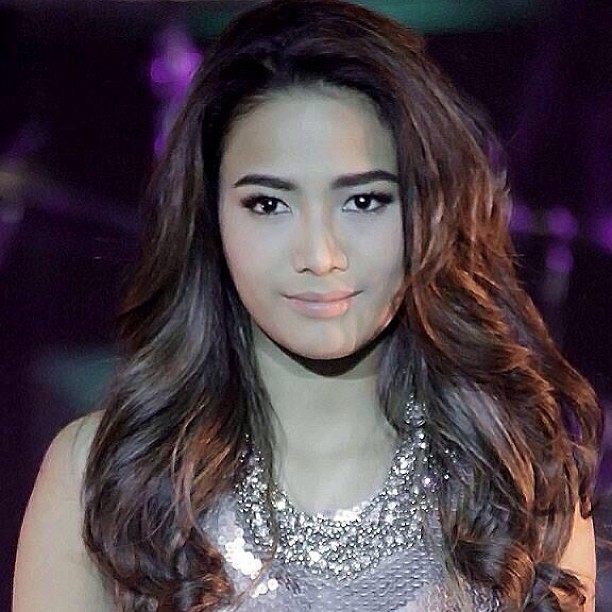 แบมบี้ สิรินโสพิศ ปัจฉิมสวัสดิ์ แบมบี้ สิรินโสพิศ ปัจฉิมสวัสดิ์