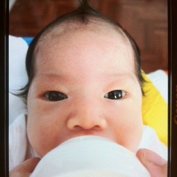 น่ารักอ่ะ! น้องนาวา ลูกสาวอ้อม พิยดา ในวัย 2 เดือน