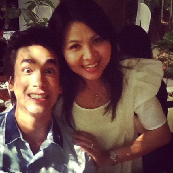 ครอบครัวสุขสันต์...ณเดชน์กับคุณแม่แก้ว น่ารักมาก