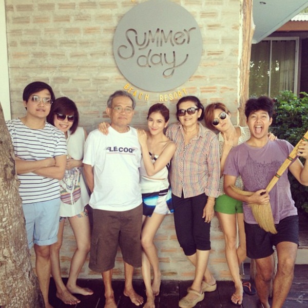 แฮปปี้สุด ๆ ก้อย รัชวิน เที่ยวเสม็ดกับครอบครัว