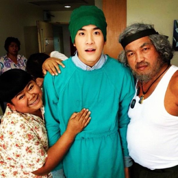 อาเล็ก ธีรเดช หนุ่มหน้าตี๋ยิ้มหวาน พระเอกหนัง คุณนายโฮ