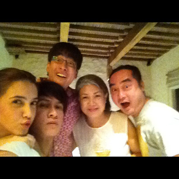 ณเดชน์โชว์หุ่นล่ำ ถ่ายแฟชั่นที่โอมาน