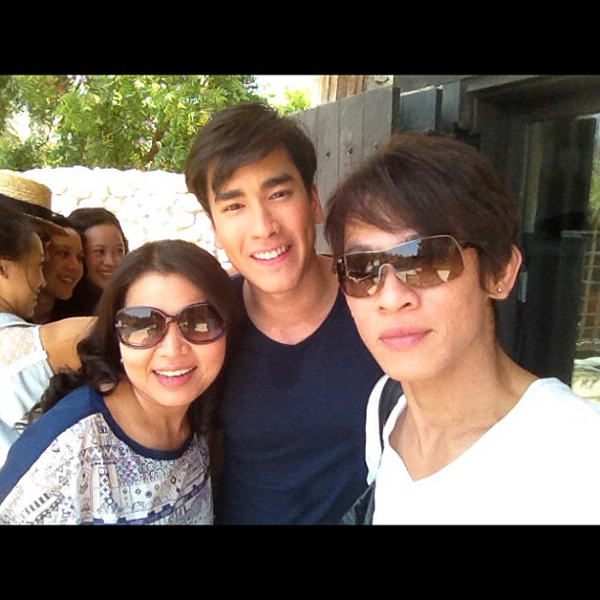 ณเดชน์โชว์หุ่นล่ำ ถ่ายแฟชั่นที่โอมาน