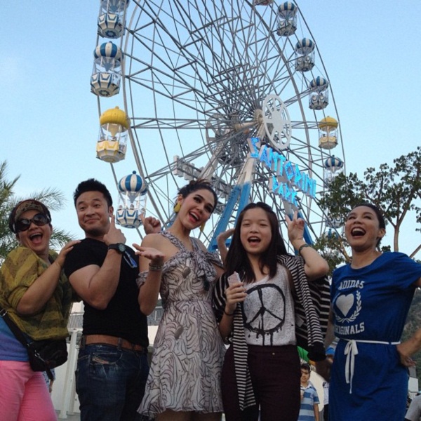 ฉันไปค้างคืนกับซุปตาร์ ชมพู่