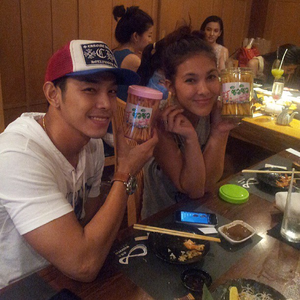 ปาร์ตี้เฮฮา รวมซุป\'ตาร์ดาราช่อง 3 ปาร์ตี้เฮฮา รวมซุป\'ตาร์ดาราช่อง 3