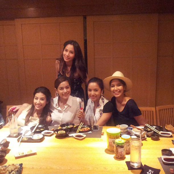 ปาร์ตี้เฮฮา รวมซุป\'ตาร์ดาราช่อง 3 ปาร์ตี้เฮฮา รวมซุป\'ตาร์ดาราช่อง 3