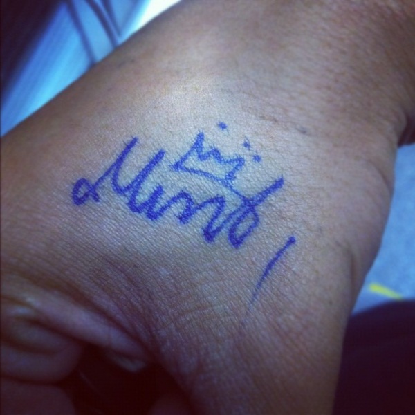 นั่นแน่! ภูผา โพสต์รูปส่ง มิ้นต์ ไปเกาหลี