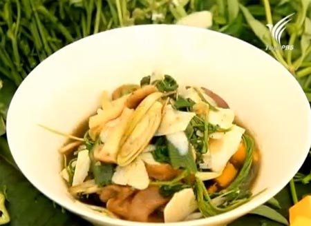แกงหน่อไม้หวานใบย่านาง อร่อย และได้ประโยชน์
