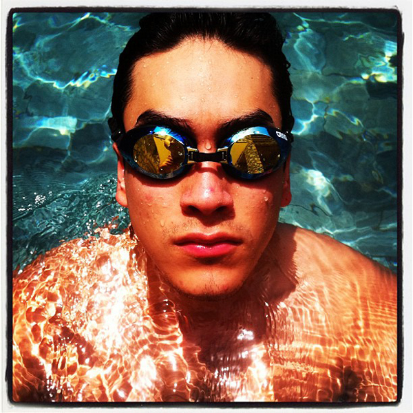 ณเดชน์โชว์หุ่นล่ำ ถ่ายแฟชั่นที่โอมาน