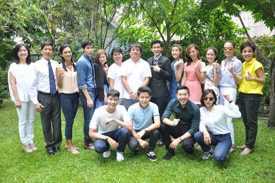 เอ็กแซ็กท์ ซุ่มเปิดกล้อง เล่ห์รตี จับ ฌอห์ณ-เอสเธอร์ ประกบคู่ครั้งแรก เอ็กแซ็กท์ ซุ่มเปิดกล้อง เล่ห์รตี จับ ฌอห์ณ-เอสเธอร์ ประกบคู่ครั้งแรก