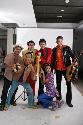 เรื่องย่อละคร เพลงรักผาปืนแตก เรื่องย่อละคร เพลงรักผาปืนแตก