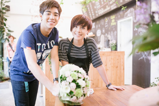 พาเคลิ้ม หญิงรักหญิง MV มีสิทธิ์เจ็บถึงเมื่อไหร่ ฟินกับ เฟย์ ฟาง แก้ว พาเคลิ้ม หญิงรักหญิง MV มีสิทธิ์เจ็บถึงเมื่อไหร่ ฟินกับ เฟย์ ฟาง แก้ว