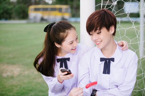 พาเคลิ้ม หญิงรักหญิง MV มีสิทธิ์เจ็บถึงเมื่อไหร่ ฟินกับ เฟย์ ฟาง แก้ว พาเคลิ้ม หญิงรักหญิง MV มีสิทธิ์เจ็บถึงเมื่อไหร่ ฟินกับ เฟย์ ฟาง แก้ว