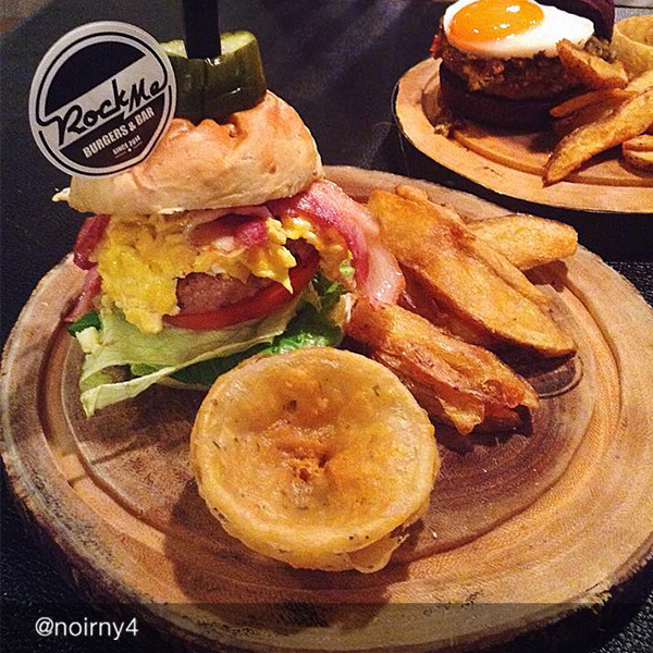 รีวิว 44 ร้านอร่อยในเชียงใหม่ ใครไปเที่ยวห้ามพลาด ! รีวิว 44 ร้านอร่อยในเชียงใหม่ ใครไปเที่ยวห้ามพลาด !