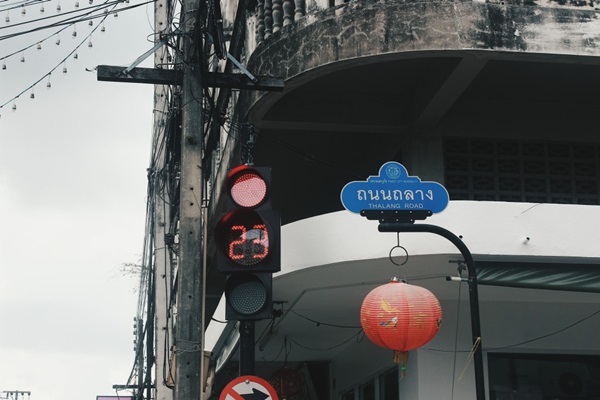 เที่ยวเกาะไม้ท่อน ล่องเรือยอร์ช ใช้ชีวิตชิล ๆ กลางทะเล เที่ยวเกาะไม้ท่อน ล่องเรือยอร์ช ใช้ชีวิตชิล ๆ กลางทะเล