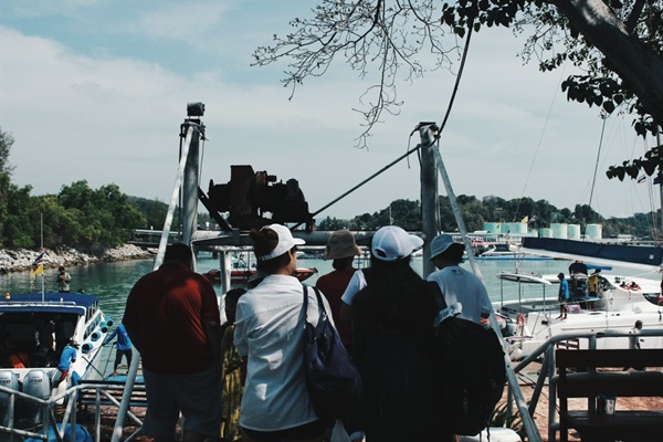 เที่ยวเกาะไม้ท่อน ล่องเรือยอร์ช ใช้ชีวิตชิล ๆ กลางทะเล เที่ยวเกาะไม้ท่อน ล่องเรือยอร์ช ใช้ชีวิตชิล ๆ กลางทะเล