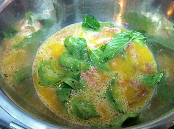 ไข่เจียวแหนม เมนูไข่รสแซบ หอม กรอบ อร่อย ไข่เจียวแหนม เมนูไข่รสแซบ หอม กรอบ อร่อย