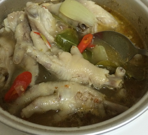 ต้มซุปเปอร์ขาไก่ ต้มซุปเปอร์ขาไก่