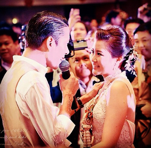 พล แคลช แต่งงาน