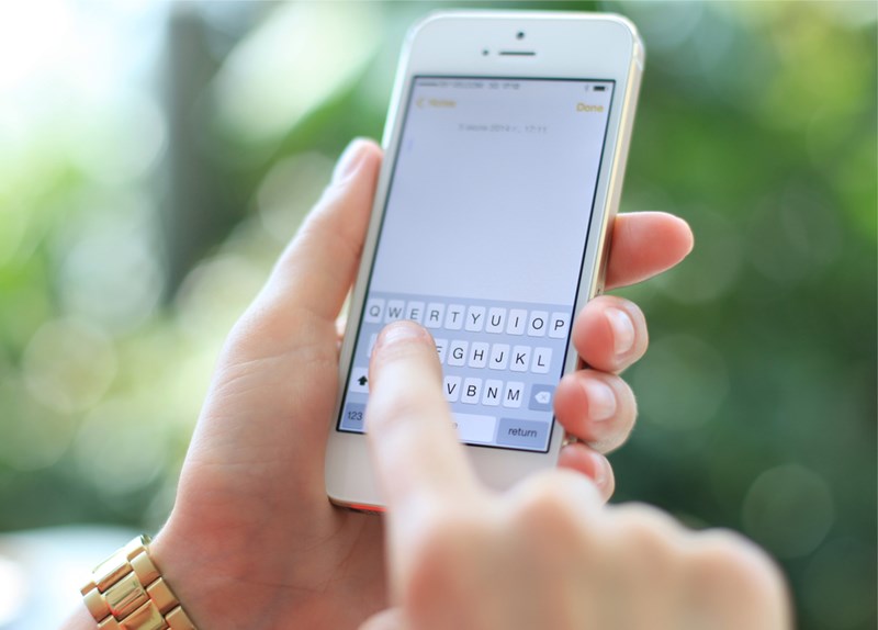 7 เทคนิคช่วยให้พิมพ์แชตบน iPhone ได้เร็วขึ้น