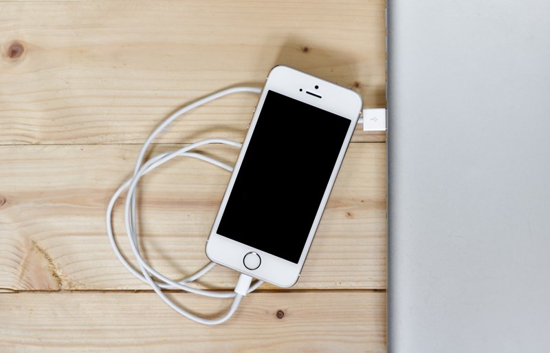 เคล็ดลับชาร์จแบตฯ iPhone ให้เร็วที่สุด