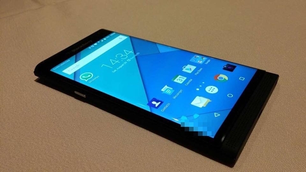 หลุดภาพตัวเครื่องจริง BlackBerry Venice