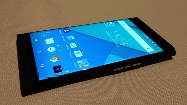 หลุดภาพตัวเครื่องจริง BlackBerry Venice