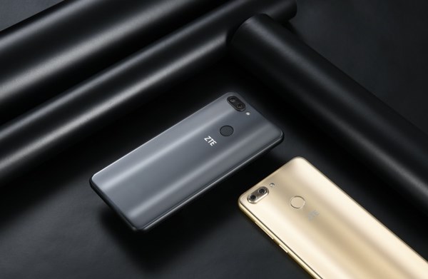 ZTE Blade V9 และ ZTE Blade V9 Vita