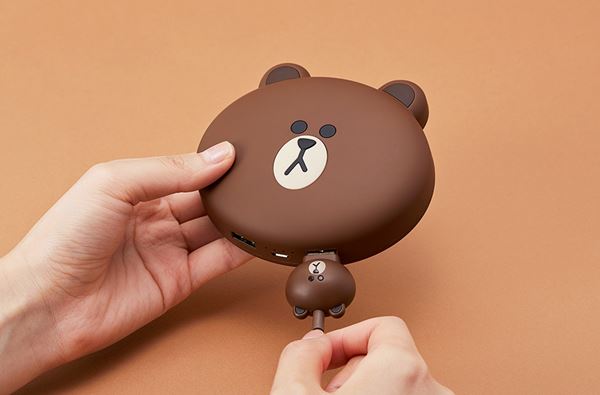 Power Bank Brown และ Sally จาก LINE