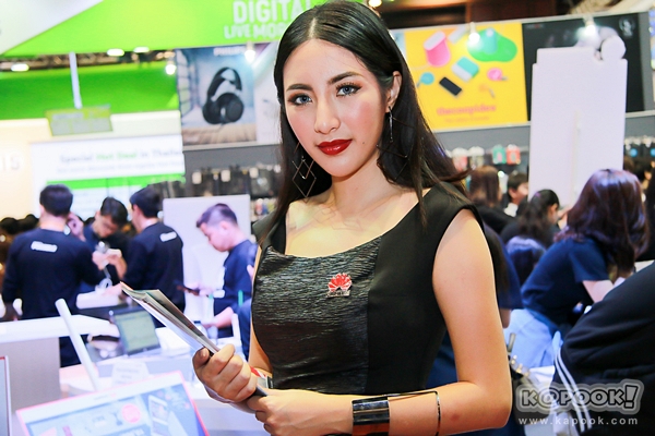 พริตตี้ Thailand Mobile Expo 2017
