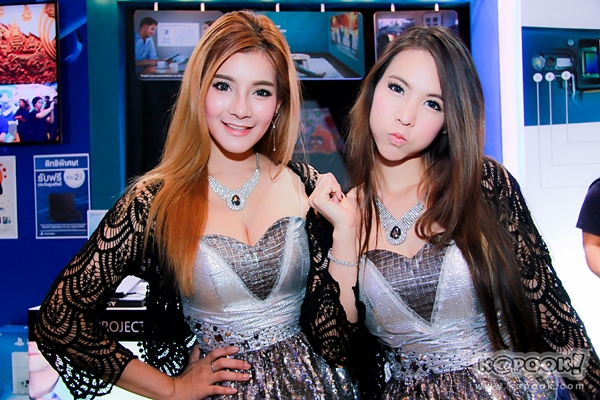 พริตตี้ Thailand Mobile Expo 2017