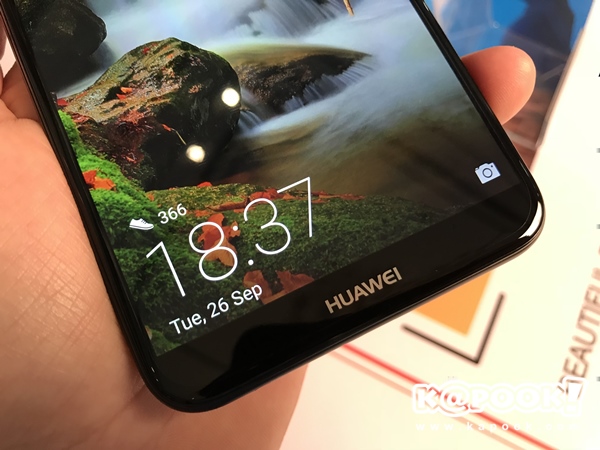 Huawei nova 2i