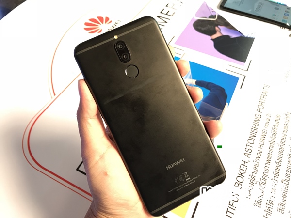 Huawei nova 2i
