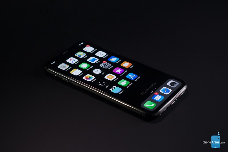 iPhone XI 