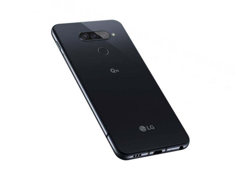 LG Q70