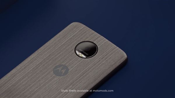 เปิดตัว Moto Z และ Moto Z Force