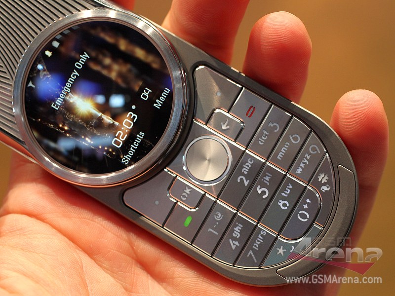 Motorola AURA